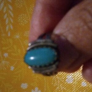 Vintage Costume jewelry ring.